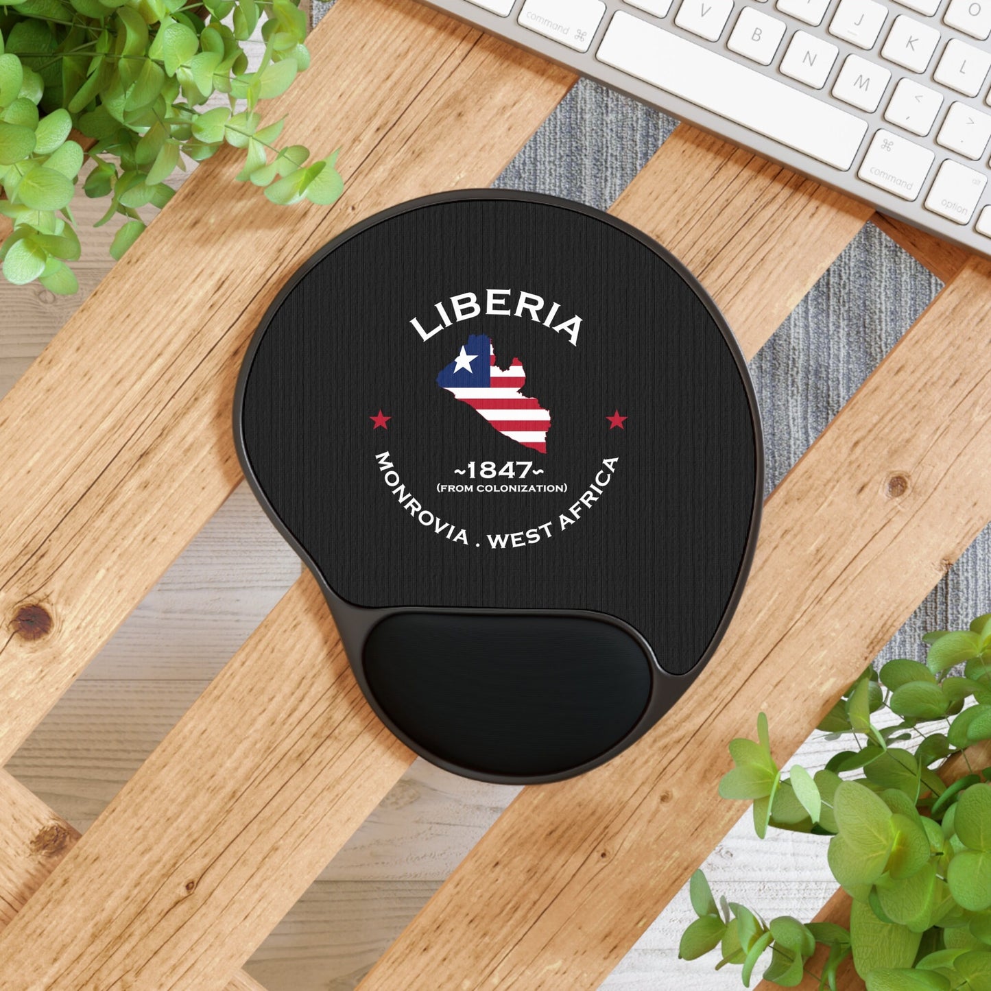 Liberian Ergonomic Mouse Pad